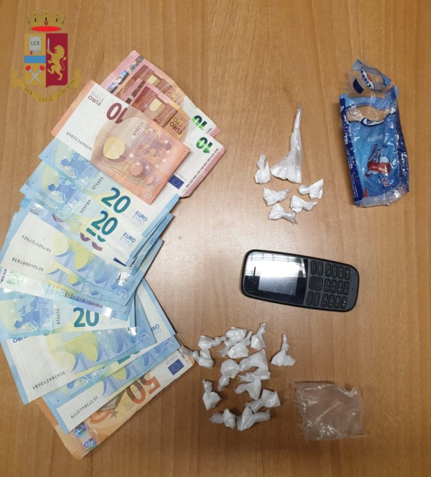 Roma: spaccio di droga, giro di vite della polizia. Dieci arresti.