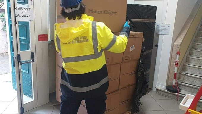 Terracina: distribuite le mascherine chirurgiche