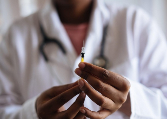 Fondi: vaccinazioni, passi in avanti (video)