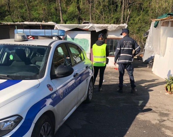 ROMA: CAMPO ROM, CONTROLLI STRAORDINARI