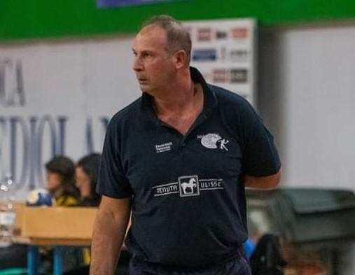 Pallamano: A2 femminile, il Fondi esonera il coach Damiano Macera