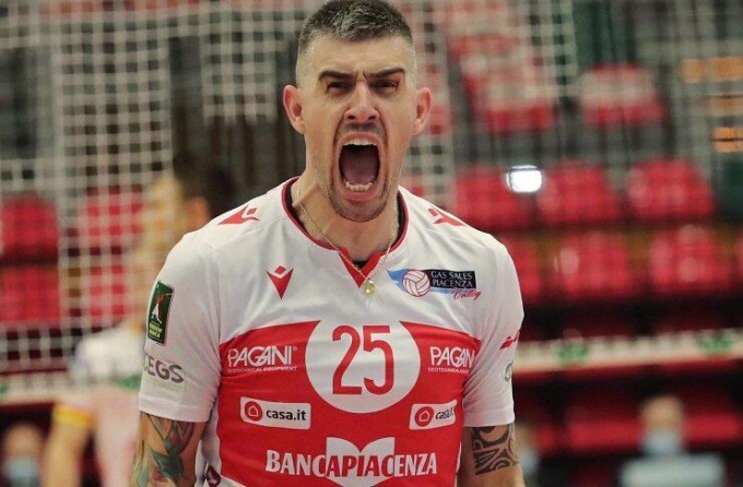 PALLAVOLO SUPERLEGA: LA TOP VOLLEY CISTERNA SULLE TRACCE DI BARANOWICZ (video)