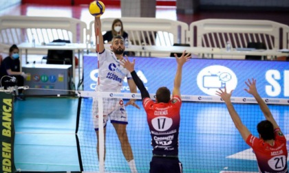 Pallavolo Superlega: La Top Volley cede in casa al tie break a Piacenza