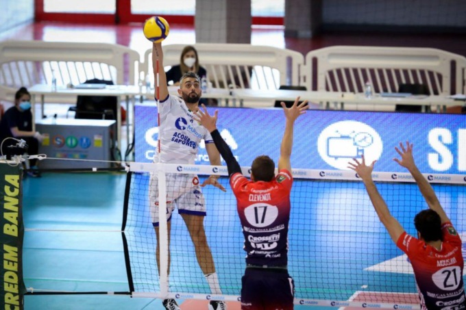Pallavolo Superlega: La Top Volley cede in casa al tie break a Piacenza