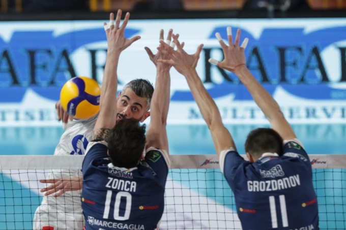 Pallavolo Superlega: Top Volley corsara a Ravenna (video)