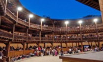 Roma: I lavoratori dello spettacolo occupano il Globe Theatre