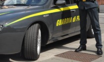 CIAMPINO: LA GUARDIA DI FINANZA SEQUESTRA TRE CHILI DI HASHISH. DUE ARRESTI