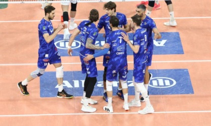 Pallavolo Superlega: Milano-Top Volley Cisterna 3-2 (video).