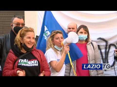 Regione: ambulanti in crisi, la protesta (video)