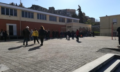 Terracina: caos tamponi, i dirigenti delle scuole replicano al Comune (video)