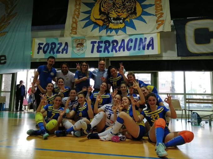 PALLAVOLO: PLAY OFF C FEMMINILE, FUTURA TERRACINA-ONDA VOLLEY 3-0(VIDEO)