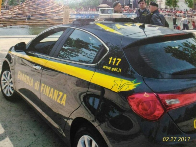 ROMA: MAXI SEQUESTRO DI OCCHIALI NON SICURI
