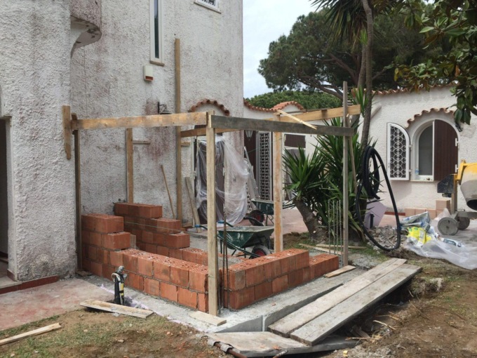 Terracina: Sequestrato un manufatto abusivo in un’area privata