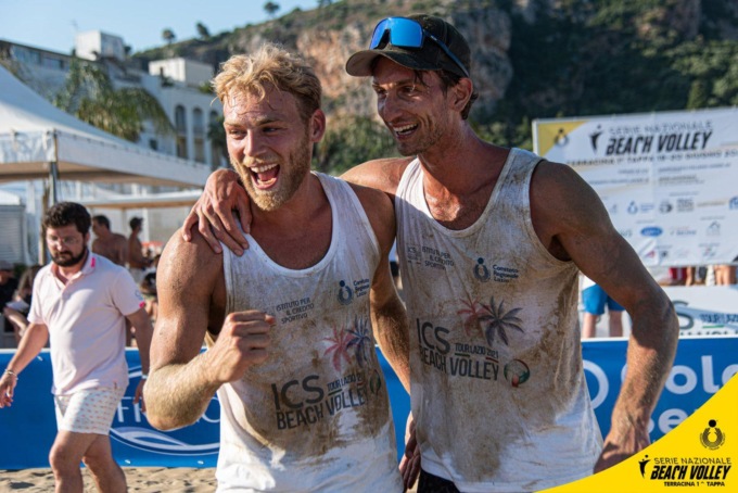BEACH VOLLEY: I VINCITORI DELLA PRIMA TAPPA DELL’ICS TOUR LAZIO (VIDEO)