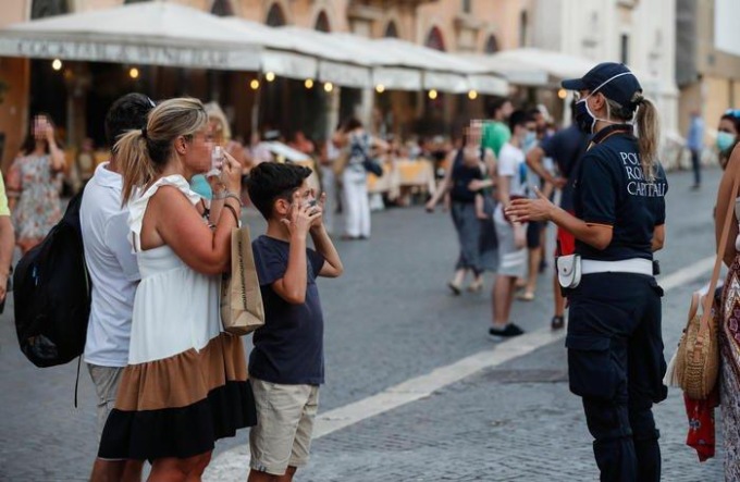 CORONAVIRUS: LAZIO, DA OGGI VIA LA MASCHERINA (VIDEO)