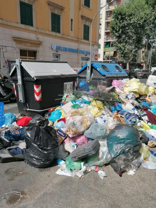 ROMA, ALLARME RIFIUTI AL QUADRARO