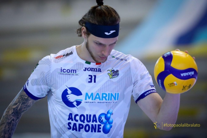 PALLAVOLO SUPERLEGA: TOP VOLLEY CISTERNA, VIA ALLE PRESENTAZIONI (VIDEO)