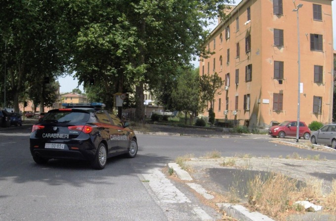 ROMA: GUIDA SENZA PATENTE, DENUNCIATO AL QUARTICCIOLO DAI CARABANIERI