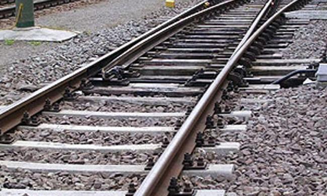ROMA: 14ENNE MUORE INVESTITA DAL TRENO