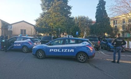 ROMA: VIOLENZA IN UNA SCUOLA, ARRESTATO