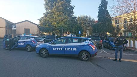 ROMA: VIOLENZA IN UNA SCUOLA, ARRESTATO