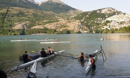 CANOTTAGGIO: FIAMME GIALLE AL CAMPUS SUL LAGO DI BARREA