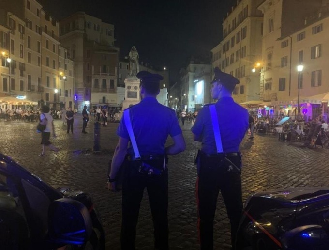 ROMA: MOVIDA, I CONTROLLI DEI CARABINIERI