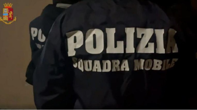 SANTA SEVERA: CAMORRA, ARRESTATO LATITANTE