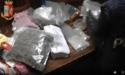 ROMA: SPACCIO DI DROGA NEI QUARTIERI (video)