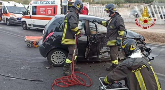 FORMIA: INCIDENTE SULL’APPIA, 4 FERITI