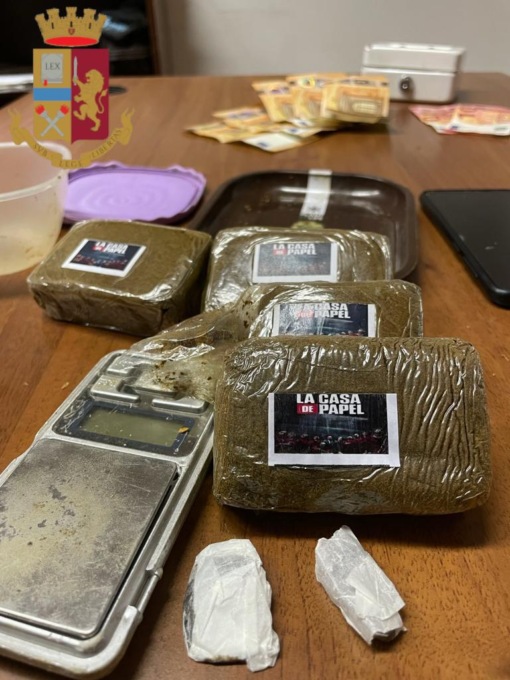 ROMA: SPACCIO DI DROGA, 18 ARRESTI
