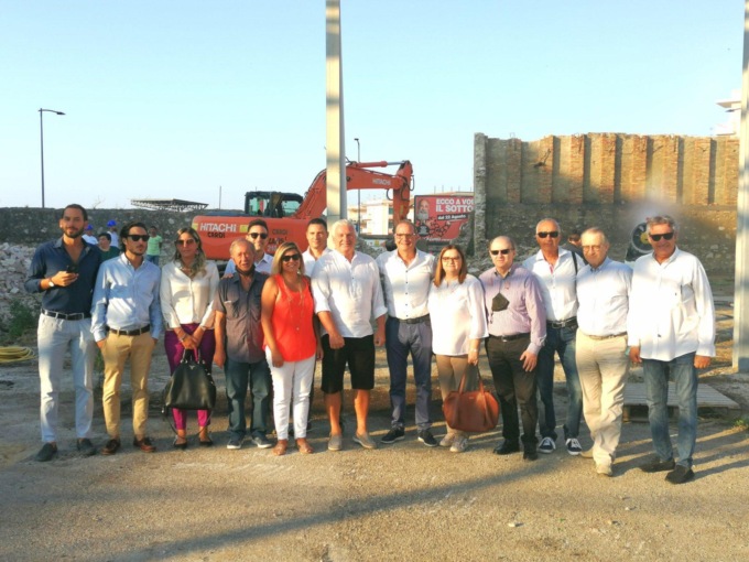 GAETA: EX AVIR, ABBATTUTO IL MURO PERIMETRALE