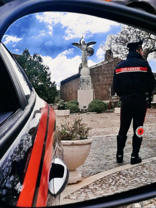 NEPI: ANZIANO COLTO DA MALORE CADE A TERRA, SALVATO DAI CARABINIERI