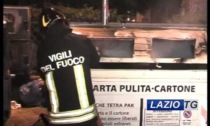 ROMA: AUTO E CASSONETTI A FUOCO, PRESI I IPIROMANI