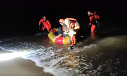 ROMA: PAURA A FOCENE PER DUE PESCATORI