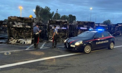 ROMA: FIAMME NELLA RIMESSA ATAC, BRUCIANO 30 BUS