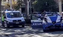 ROMA: SCONTRO TRA VOLANTE E TRAM, DUE AGENTI FERITI