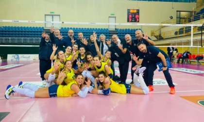 PALLAVOLO A2 FEMMINILE: SANT'ELIA GRANDE INIZIO. ORA C'E'BRESCIA (VIDEO)