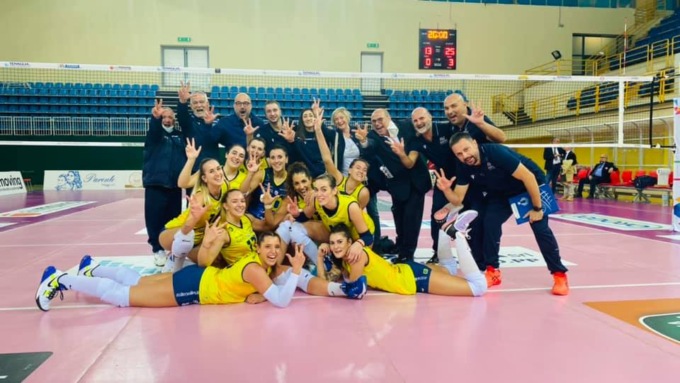 PALLAVOLO A2 FEMMINILE: SANT’ELIA GRANDE INIZIO. ORA C’E’BRESCIA (VIDEO)