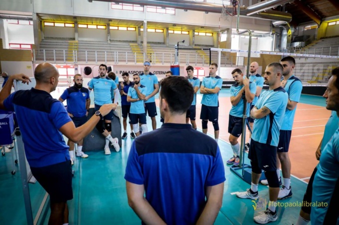 PALLAVOLO SUPERLEGA: ESORDIO A PERUGIA PER LA TOP VOLLEY CISTERNA (VIDEO)