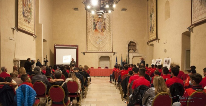 PALLAMANO A2: L’HC FONDI SI PRESENTA ALLA CITTA'(VIDEO)