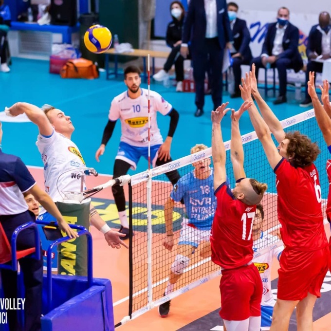 PALLAVOLO: ACQUA E SAPONE ROMA E TUSCANIA SCONFITTE IN TRASFERTA