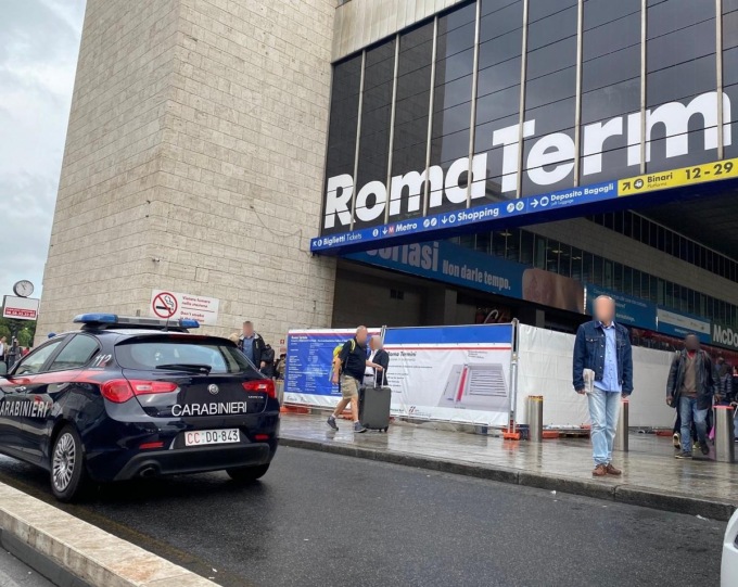 ROMA: STAZIONE TERMINI “SORVEGLIATA SPECIALE”, RAFFICA DI CONTROLLI DEI CARABINIERI