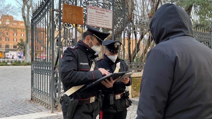 ROMA: LADRI DI BICICLETTA ARRESTATI DAI CARABINIERI