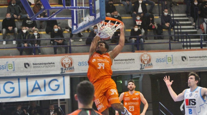 BASKET: LEGA DUE, TORNA IL SORRISO ALLA BENACQUISTA LATINA (VIDEO)