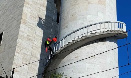 ROMA: ESQUILINO, PRECIPITA DA UNA TORRE. MORTO 21ENNE