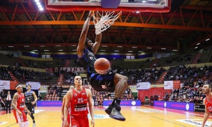 BASKET LEGA DUE: LA BENACQUISTA LATINA VINCE A FORLI’ (VIDEO)