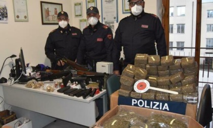 FONDI: SEQUESTRO ARMI E DROGA. IL PLAUSO DEL SINDACO