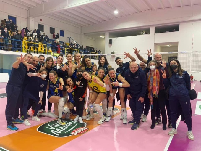 PALLAVOLO A2 FEMMINILE: ASSITEC SANT’ELIA-ALTINO 3-1(VIDEO)
