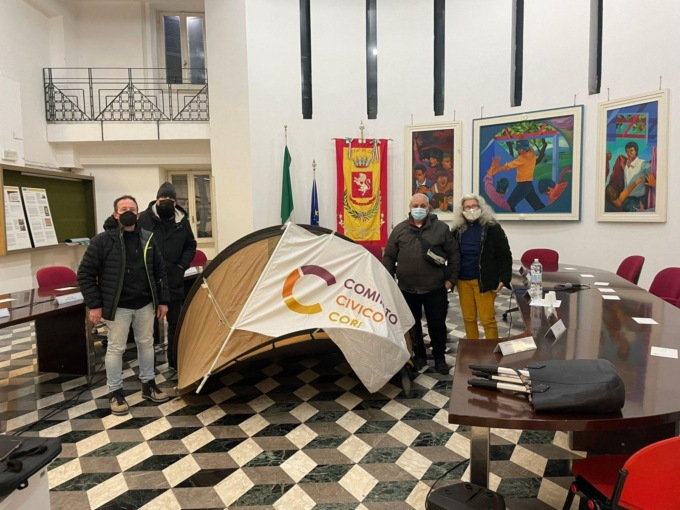 CORI: PAT SENZA MEDICO, PROTESTANO IL COMITATO CIVICO E L’ASSISE COMUNALE (VIDEO)